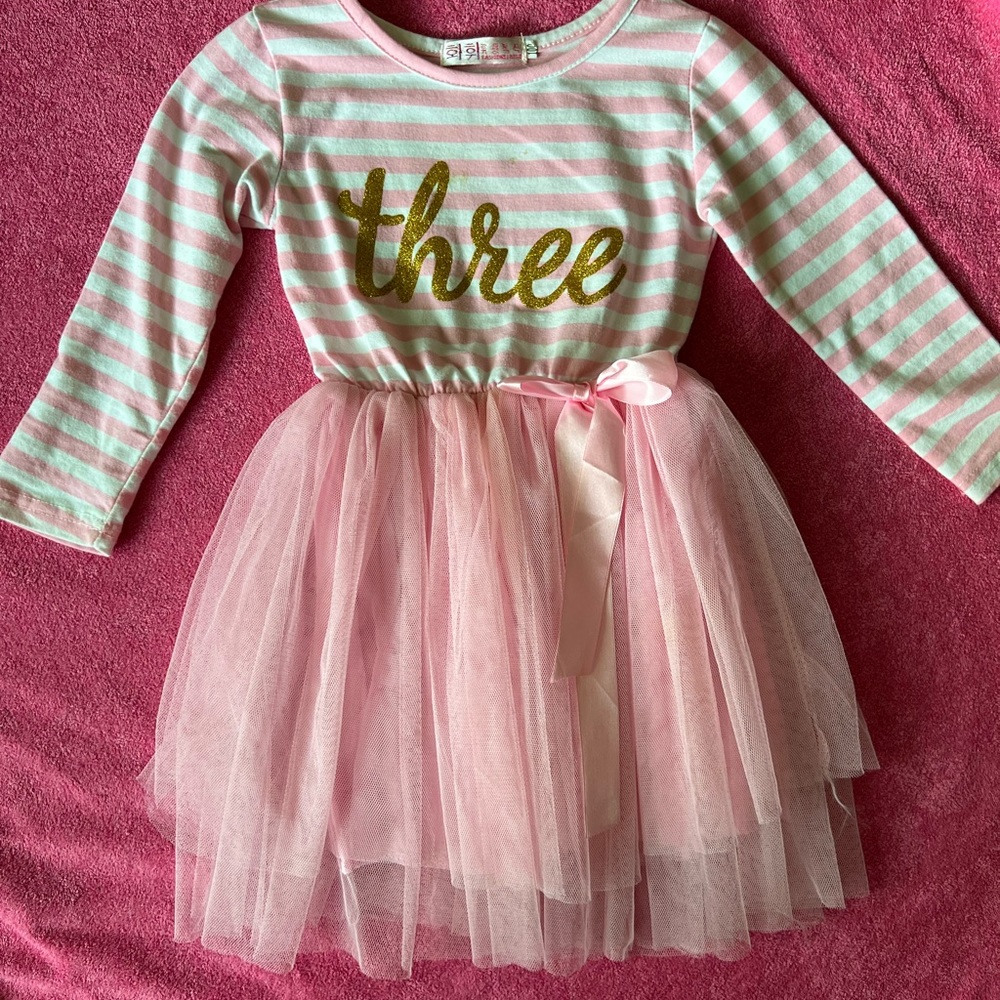Third birthday dress. Dress for 3rd birthday pictures!